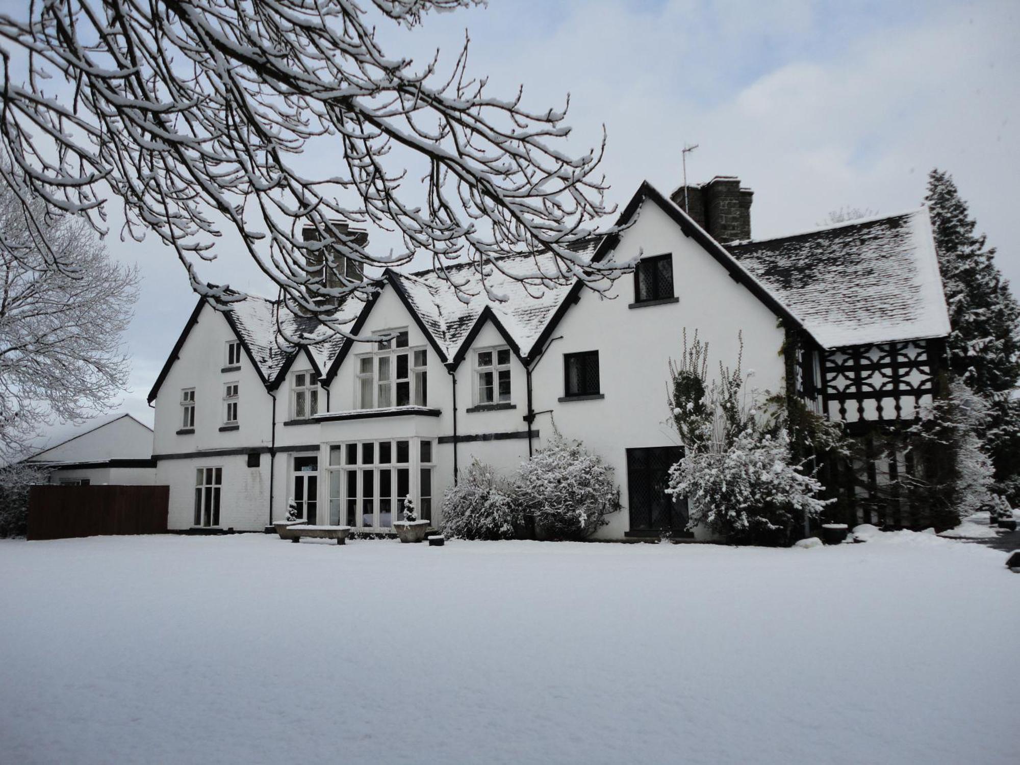Maesmawr Hall Hotel Caersws Экстерьер фото